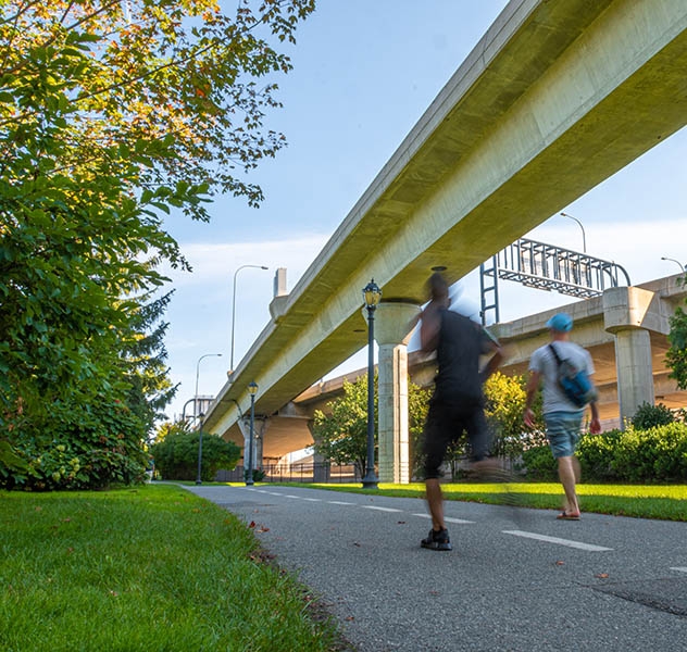 Runner in Bremmen Park