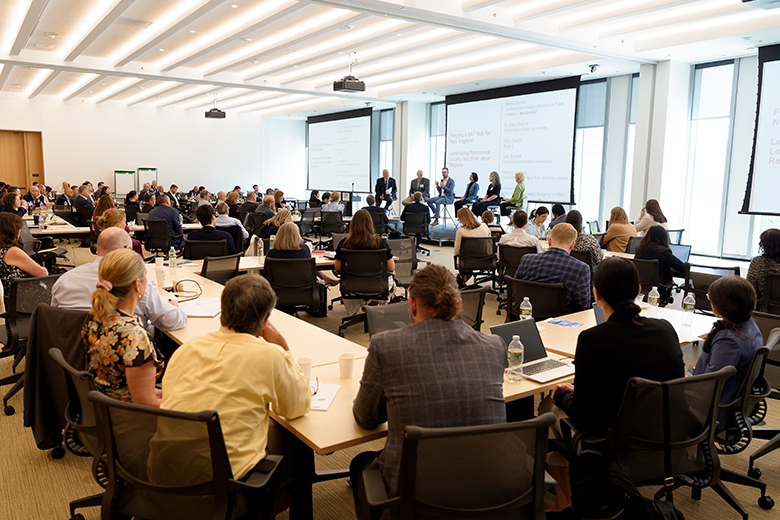 Attendees of the Massachusetts and New England Regional SAF Workshop discuss SAF