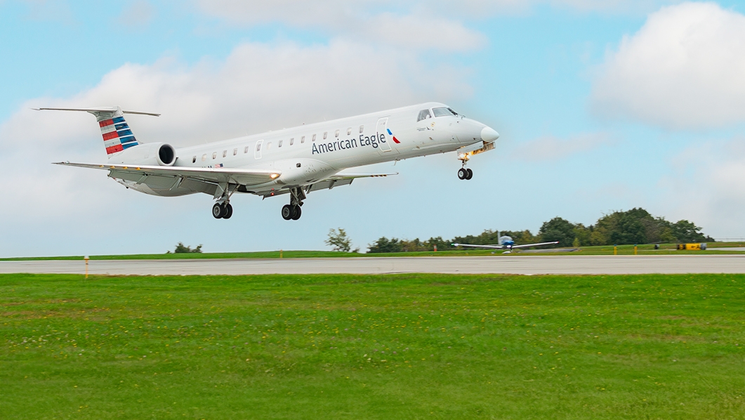 American Airlines Flight taking off from ORH