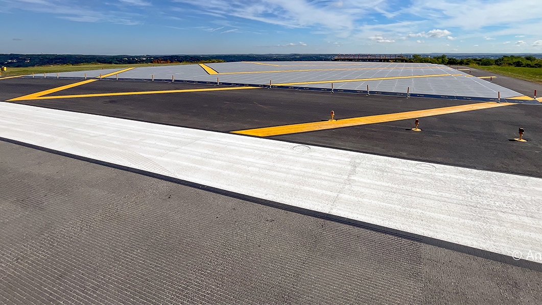 Worcester Regional Airport Runway
