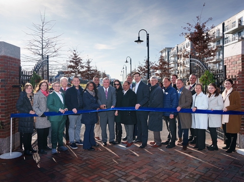 Piers Pk II Ribbon Cutting